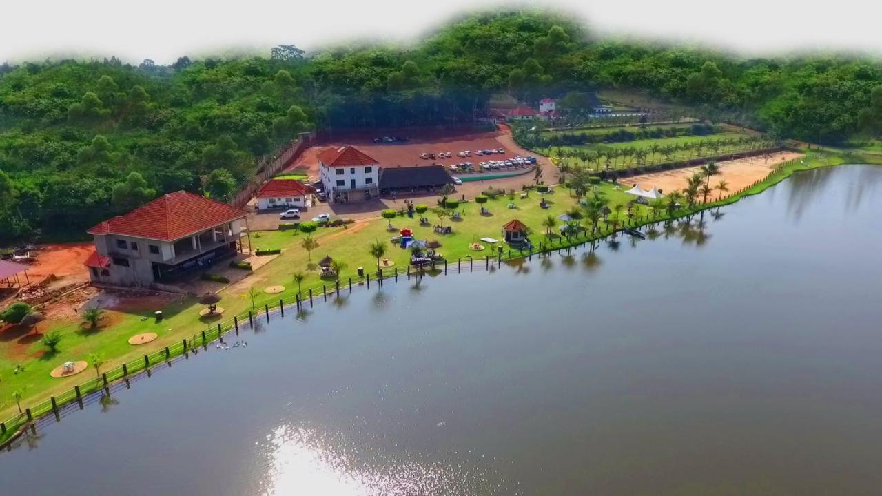 Forest Park Resort Buloba Εξωτερικό φωτογραφία